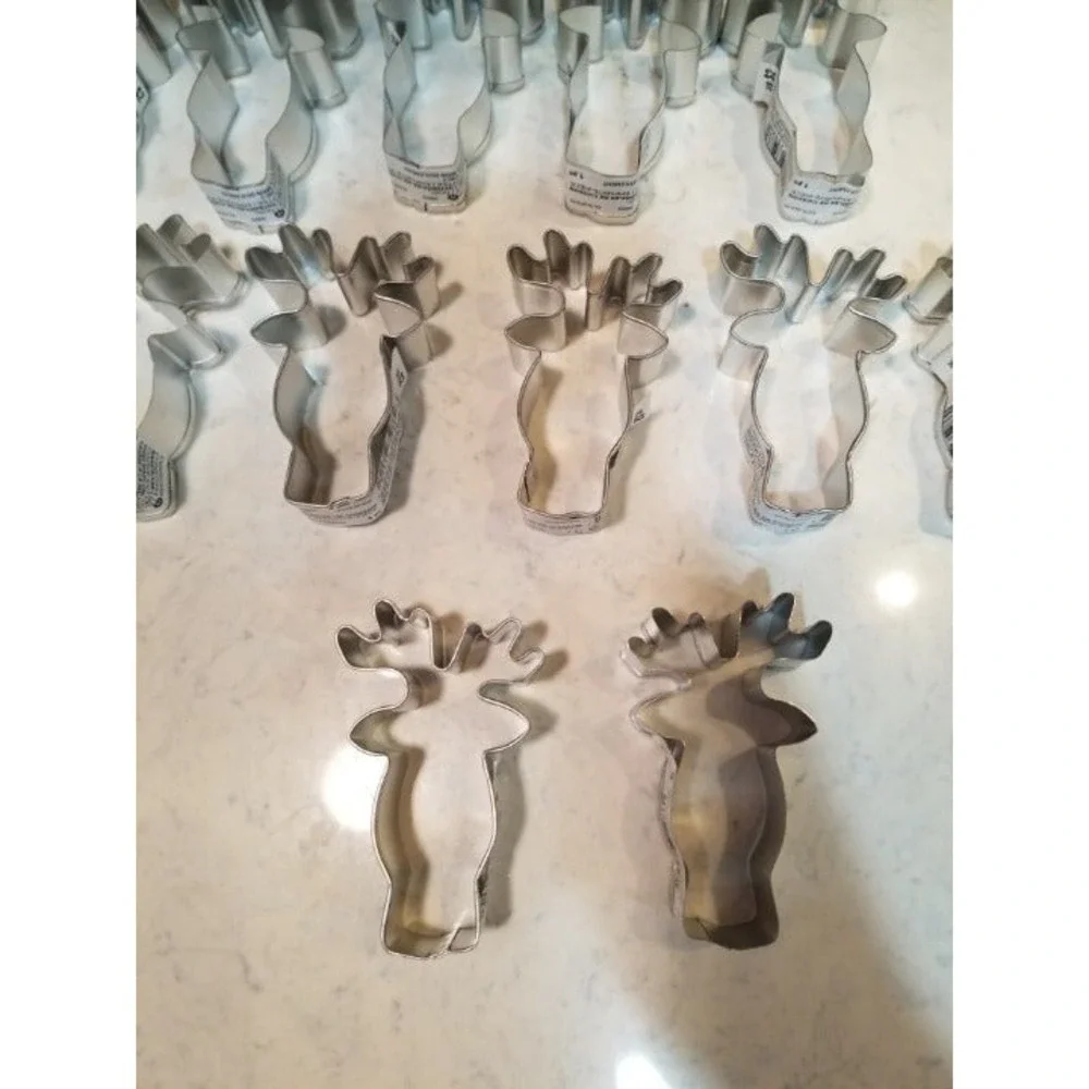 Set of 12 Metal Reindeer‎ Cookie Cutters